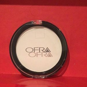 OFRA- press powder